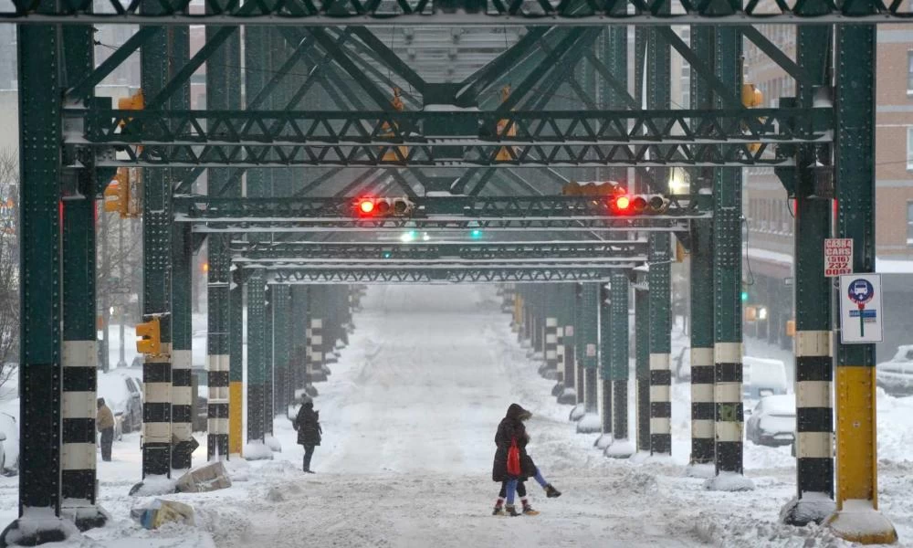 ΗΠΑ: Χιόνι με το «τσουβάλι» παραλύει τη χώρα-4 νεκροί ήδη!
